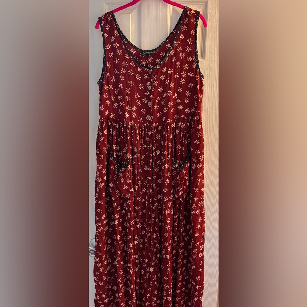 Karen Kane Red Flower Pattern contrasting Navy trim Maxi Dress